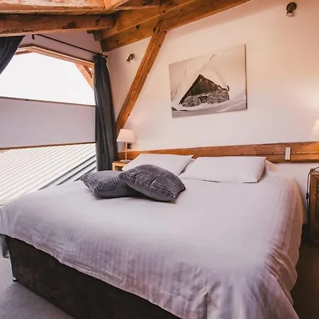 Perfect Mountain Hideaway - Belle Chery *